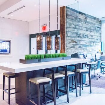 Hotel Courtyard By Marriott New York JFK Airport image