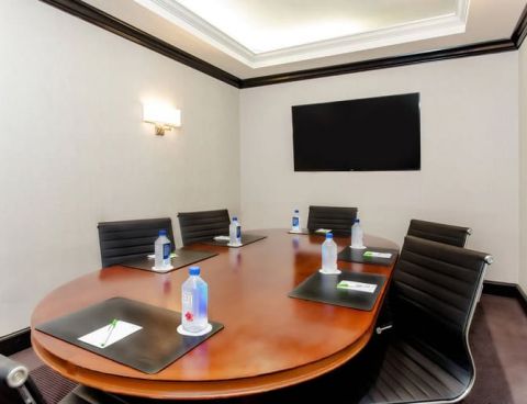 Hotel Courtyard By Marriott New York JFK Airport image