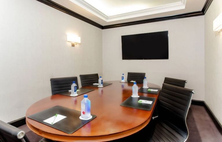 Courtyard By Marriott New York JFK Airport, New York