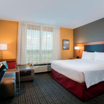Hotel TownePlace Suites Orlando at FLAMINGO CROSSINGS image