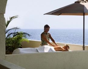 Outrigger Kona Resort and Spa, Kailua- Kona
