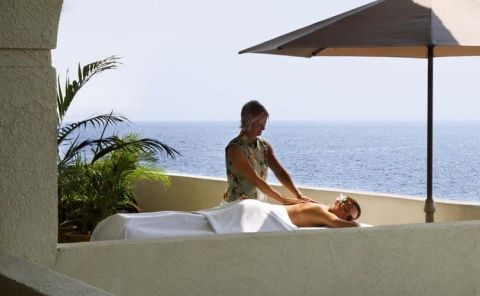 Hotel Outrigger Kona Resort and Spa image