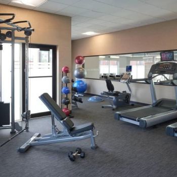 Hotel Courtyard By Marriott Toronto Airport image
