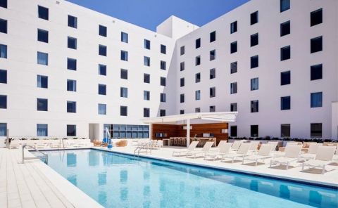 Hotel AC Hotel by Marriott Miami Aventura image