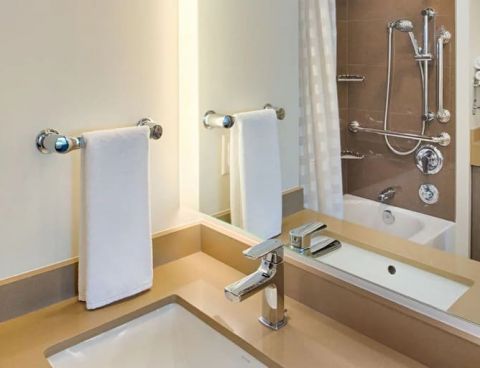 Hotel Hyatt House Seattle Downtown image