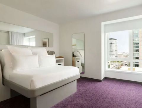 Hotel Yotel Boston image