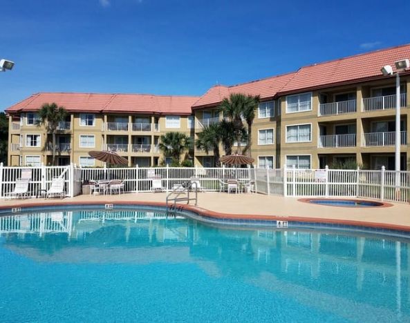 Parc Corniche Condominium Resort