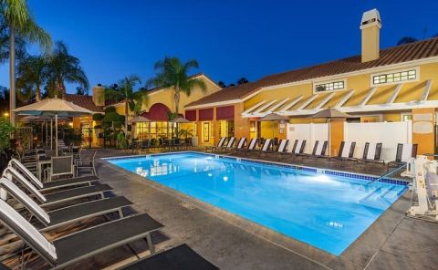 Hotel Clementine Hotel & Suites Anaheim image