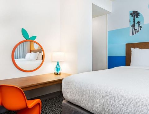 Hotel Clementine Hotel & Suites Anaheim image
