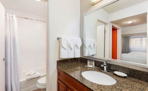 Hotel Clementine Hotel & Suites Anaheim image