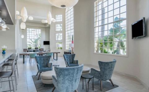 Hotel Wyndham Garden San Diego Near SeaWorld image