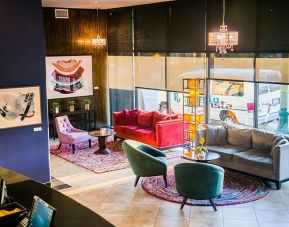 Comfortable lobby and coworking space at Porto Vista Hotel.