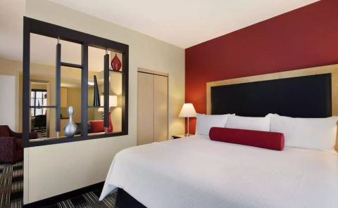 Hotel Cambria Hotel Miami Airport - Blue Lagoon image