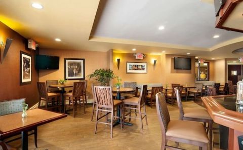 Hotel Radisson Hotel JFK Airport image