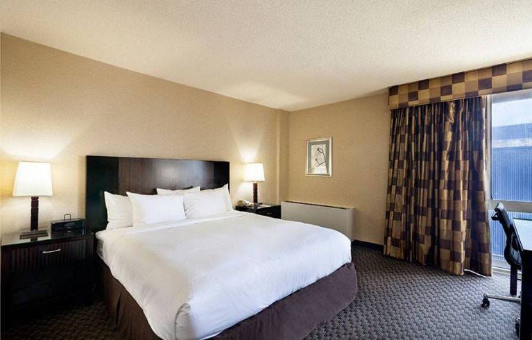 Radisson Hotel JFK Airport, New York