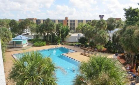 Hotel Monumental Movieland image