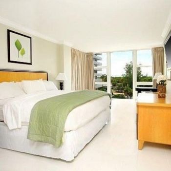 Hotel Ocean Manor Beach Resort image