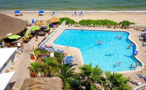 Hotel Ocean Manor Beach Resort image