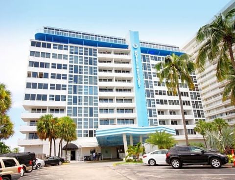 Hotel Ocean Manor Beach Resort image