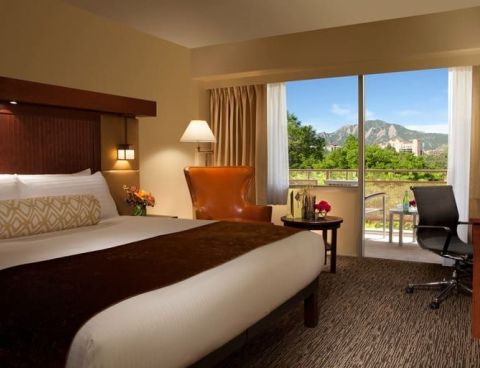 Hotel Millennium Harvest House Boulder image