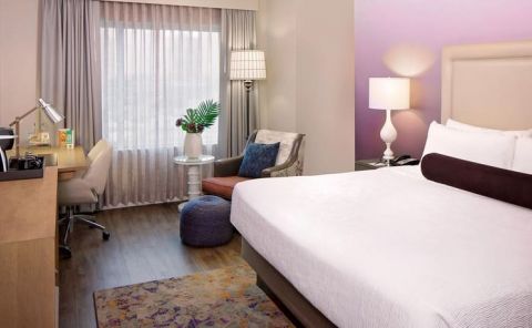 Hotel Indigo Downtown - University Austin image