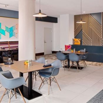 Hotel Indigo Downtown - University Austin image