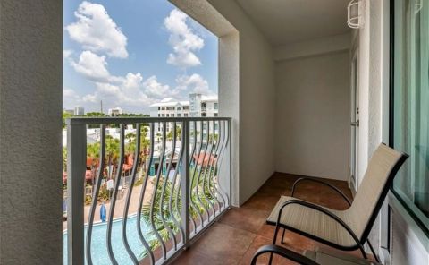 Hotel Holiday Inn Resort Lake Buena Vista image