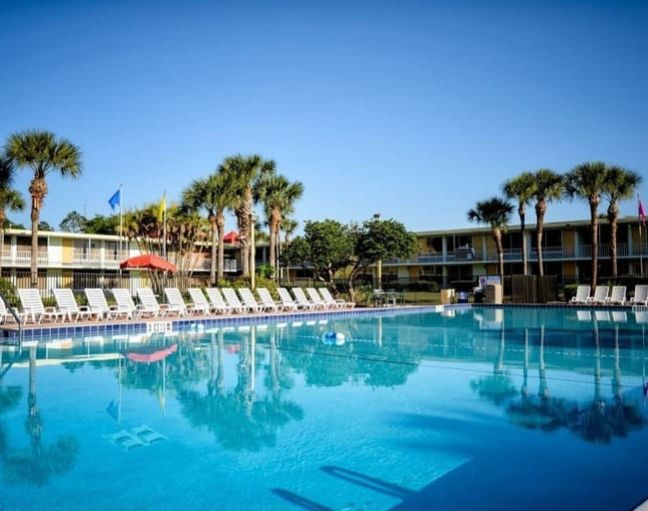 Seralago Hotel and Suites