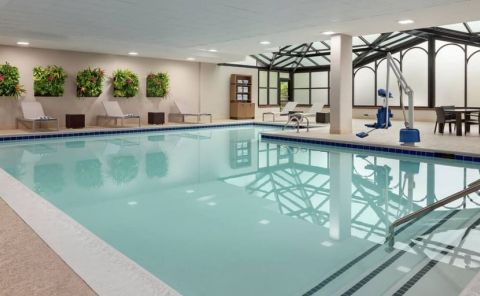 Hotel Embassy Suites Alpharetta image