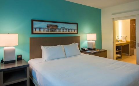 Hotel Hyatt House Naples 5th Avenue image