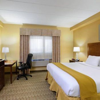 Hotel Holiday Inn Express Philadelphia Airport image
