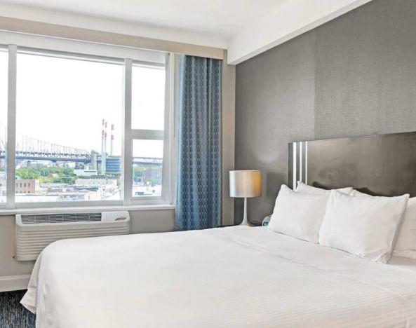 Wyndham Garden Long Island City