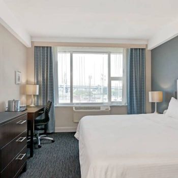 Hotel Wyndham Garden Long Island City image