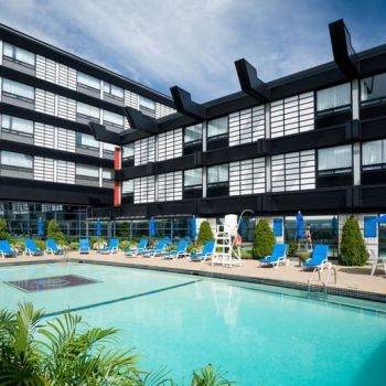 Hotel Hotel Ruby Foo's image