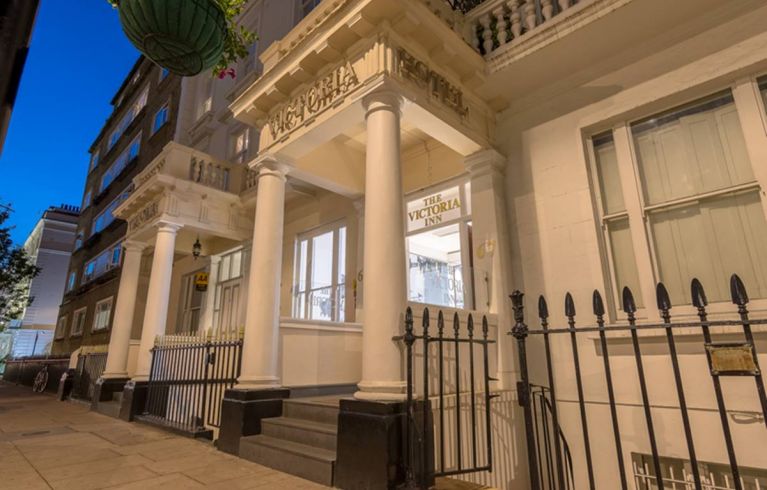 Victoria Inn, London