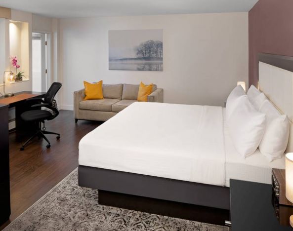 The Andrew Hotel