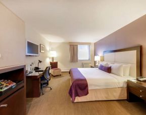 The Andrew Hotel, Great Neck