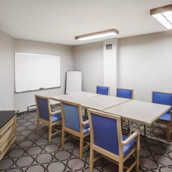 Hotel Comfort Inn Edmonton West image