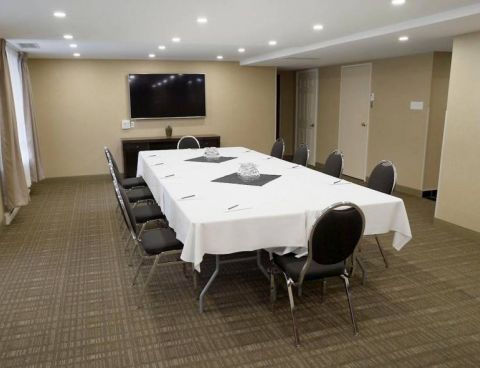Hotel Les Suites Hotel Ottawa image