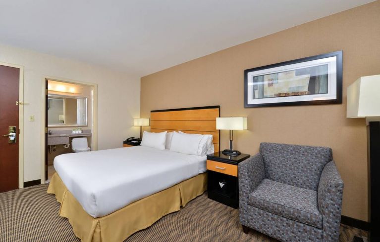 Holiday Inn Express New York JFK Airport Area, New York