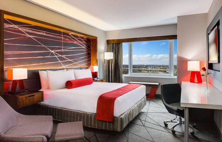 Crowne Plaza JFK Airport Hotel, New York