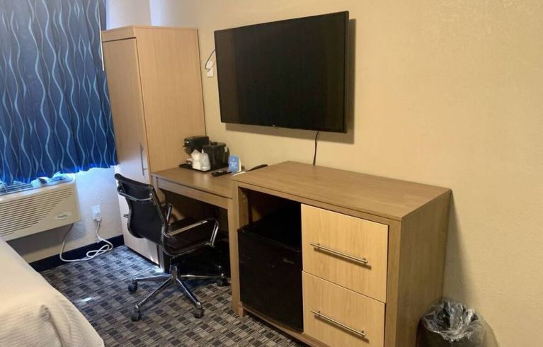 Days Inn Borough Park, New York