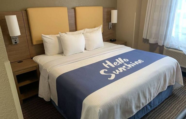 Days Inn Borough Park, New York