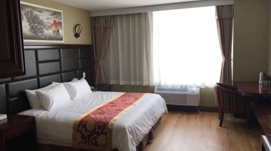 Queens Hotel, New York