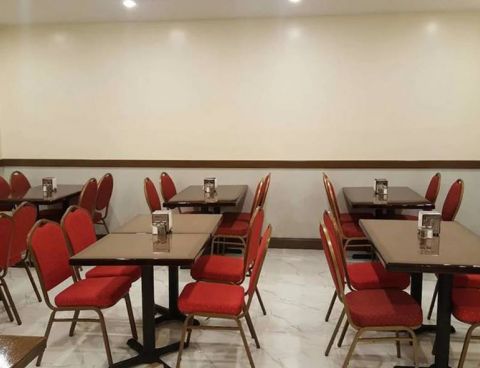 Hotel Queens Hotel image