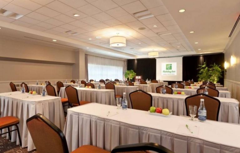 Holiday Inn Laval Montreal, Montreal
