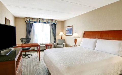 Hotel Hilton Garden Inn Burlington image
