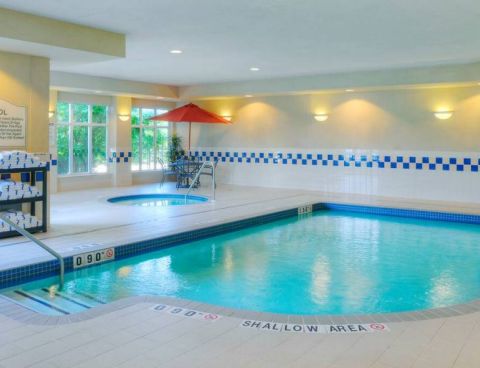 Hotel Hilton Garden Inn Burlington image