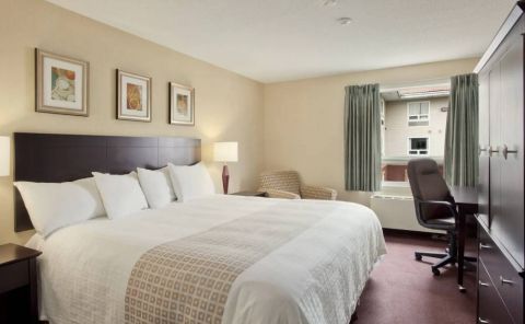 Hotel Travelodge Sudbury image