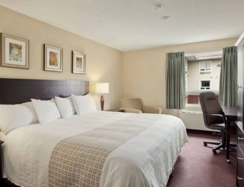 Hotel Travelodge Sudbury image